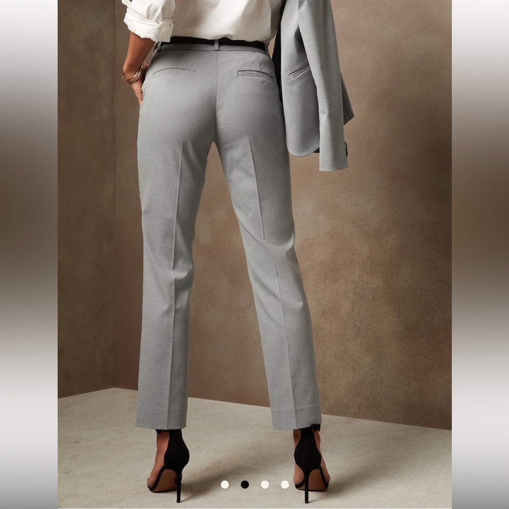 Banana Republic Factory Women's Ryan Curvy Fit Gray Dress Pants